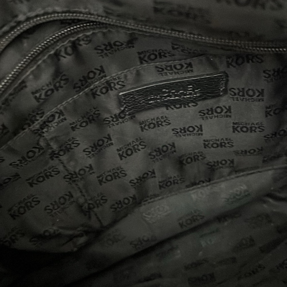 Michael Kors purse - Picture 5 of 10